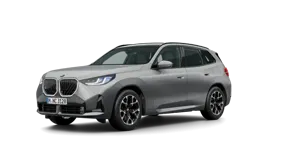 Silberner BMW X3, seitliche Ansicht, auf weißem Hintergrund.