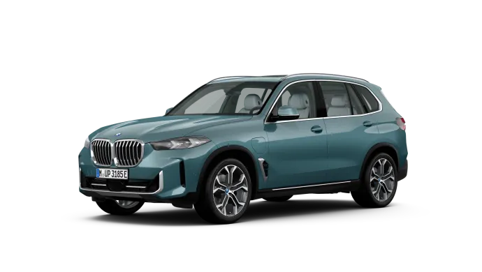 Blauer BMW X5 Hybrid, Seitenansicht, vor weißem Hintergrund.